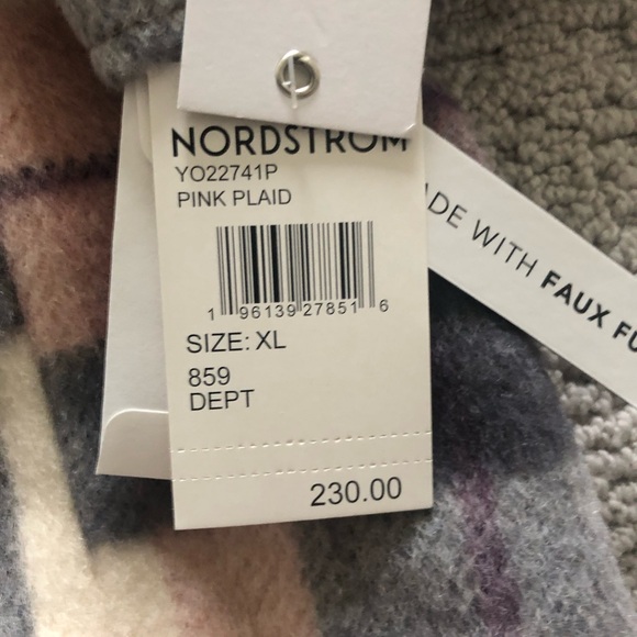 Sanctuary Women’s Faux Fur Jacket - NWT size XL - Picture 3 of 8